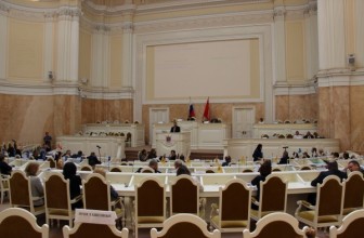 Петербургский ЗакС сформировал составы счетной и редакционной комиссий — Осталось шесть комиссий и три комитета