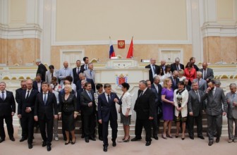 Социолог: Около 30% петербуржцев не определились с выбором кандидата в ЗакС — Не знают, за кого голосовать