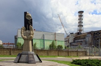 Украина на грани коллапса: зачем Киеву возобновление проектов с Росатомом
